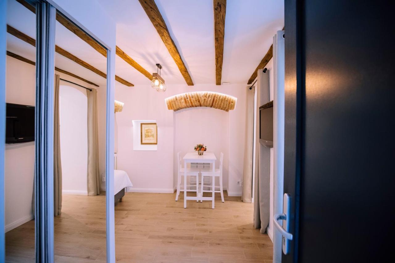 Chic Central Studio Sibiu Eksteriør billede